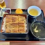 かいだ屋 - うな重　一本