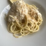 TRATTORIA L’abbuffata - 鱈の白子と国産レモンのオイルソーススパゲティ