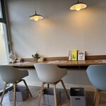 漢茶日和 tonoe - カウンター席もオシャレですね〜