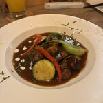 サチア ビーフストロガノフ - 