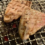 炭火焼ホルモン ぐう - 