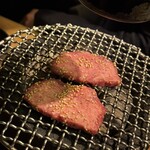 炭火焼ホルモン ぐう - 