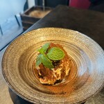 炭焼きイタリアン Black - お酒に合うティラミス