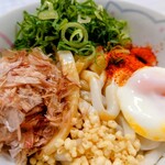 伊勢醤油本舗 - 2食目の伊勢うどんを作ってみた(ねぎ、かつお節トッピング)(温玉は失敗です)