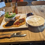 肉バル タンジン商店 - 