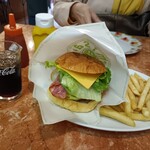 ミサロッソ - モンスター830円、セット400円、ポテトLに変更80円。