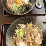 東都庵  - 冷たいきのこそば、納豆そば