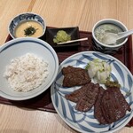 牛たんと和牛焼き 青葉 東急たまプラーザ店 - 