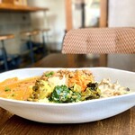 アリー コーヒー - ◎ランチセット　カレー三種盛り  12月初旬。