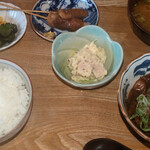 もつ煮と白めし 回向 - 