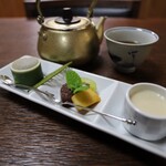 大願寺 - デザート　薬草茶