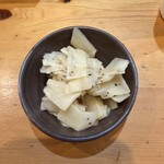 とんかつまるや - 市販品のようだったが塩メンマ旨いがな