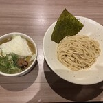 鶏そば かぐら屋 西新宿店 - 