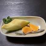 あか月 - デザートのメロンと紅マドンナ