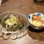 酒まる 寺田町店 - 付き出しとピータン