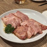 黒毛和牛とホルモン 焼肉 Meet to Meat - 