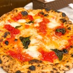 ソロ ピッツァ ナポレターナ ダ ジェンナーロ - 