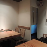 神保町 傳 - 2階テーブル席