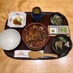 ひつまぶし名古屋備長 - 特上ひつまぶし(1.5尾 6,750円)
肝吸い･漬物付き