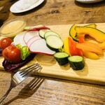 モンナカーノ - 新鮮野菜で堪能できるバーニャカウダ！