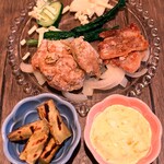 ロピア - ナゲの隣は・・あすか・・あ、いや・・バラ肉ちゃん♫♬タルタルソースも作ってみたの。めっちゃ楽しかったぁぁ(≧▽≦)