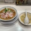 らーめん鱗 茨木店