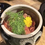 完全個室 焼肉食べ放題 牛牛 パラダイス 三宮 - 壺付けカルビ