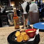 LAS DOS CARAS MODERN MEXICANO Y TACOS - 