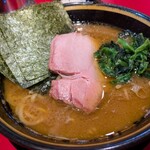 家系ラーメン 稲葉家 - ラーメン