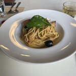 バワリー・キッチン - タコとカジキマグロのプッタネスカ