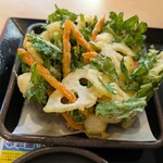 ゆで太郎 - 小柱と春菊のかき揚げ、蓮根も入っています