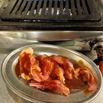 トリ屋のトリはキチンとチキン - 鶏焼肉ひね(味噌タレ)