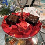 Tiffany Blue Box Café - 