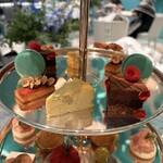 Tiffany Blue Box Café - 