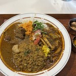 カリー＆ナイス カトゥール - コンボ、海老カラムうずら、肉厚しいたけと大阪レモンのピックル