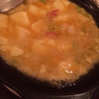 中国飯店 紫玉蘭 - 黄色の麻婆豆腐