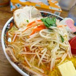 らい久 - みそバター野菜ラーメン 特大(200g)