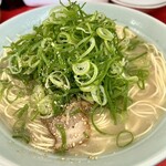 一楽ラーメン - 大盛ラーメンねぎ多め！