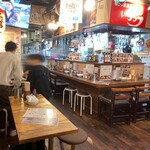 串かつ居酒屋 いちろう - 17時なんで、空いてました