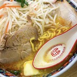 らい久 - みそバター野菜ラーメン 特大(200g)