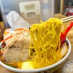 らい久 - みそバター野菜ラーメン 特大(200g)