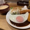 キッチンみのるや - お店のイチオシっぽい「デミハンバーグデラックス」