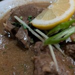 ナワブ - 2025.10・美味しいものはいつも煮しめ色、ナムキーンゴーシュには見えない色ではあるけど、アルシードさんはこゆことしてくるっちゃね