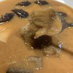 陳麻婆豆腐 マエジマ - 姿フカヒレと鮑、干し海鼠、海老の卵入り四川伝統オイスターソース煮込み