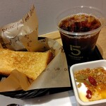 ファイブ・クロスティーズ・コーヒー - 