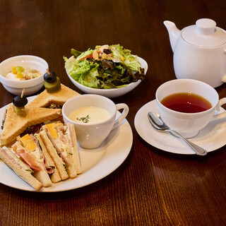 tea room MANOR HOUSE MOTOYAMA_2