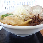 とんこつラーメン　麺笑 - 2025年8月23日　辛味噌ラーメン＋チャーシュー