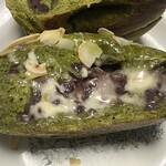 AREUM BAGEL - 抹茶あんこ餅 マーガリンを塗りました