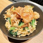 すすきの焼肉きらく - 和牛釜飯