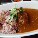 ローズカフェ - 紫黒米のゴハンとスパイシーなカレー♪